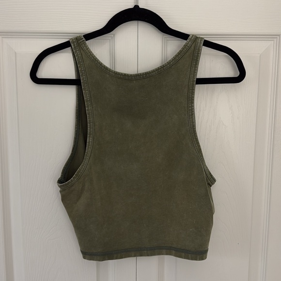 Offline High Neck Crop Top - Picture 4 of 6
